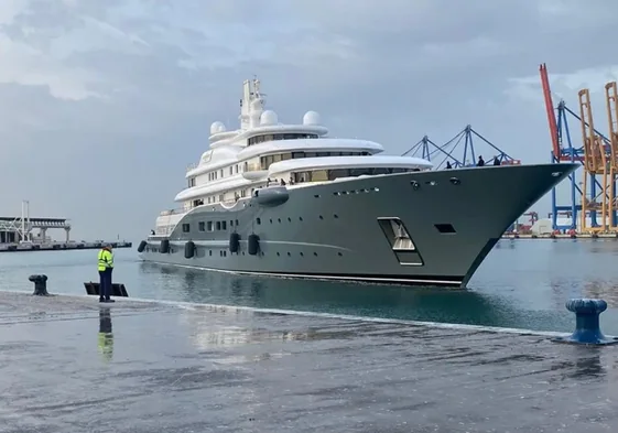 luxury yachts in malaga today